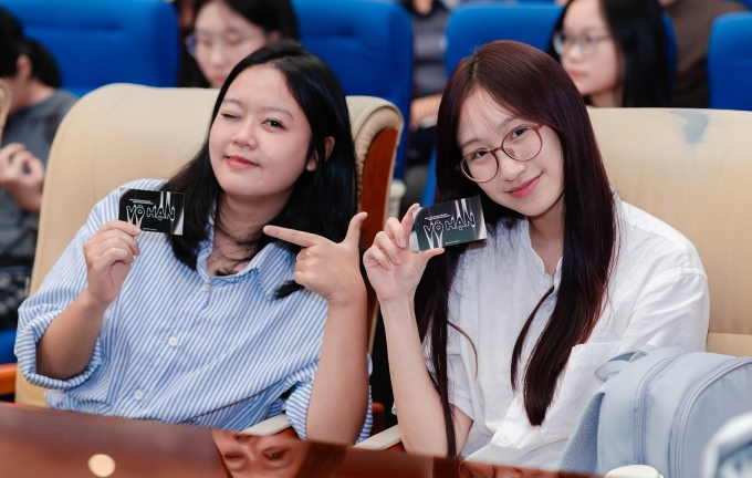 Tân sinh viên Đại học Kinh tế Quốc dân trong tuần sinh hoạt công dân, tháng 9/2025. Ảnh: Youth NEU Media