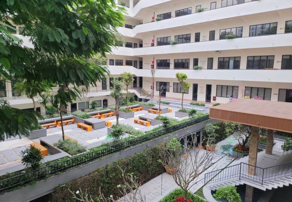 Trường Đại học Kinh tế TP.HCM (UEH)